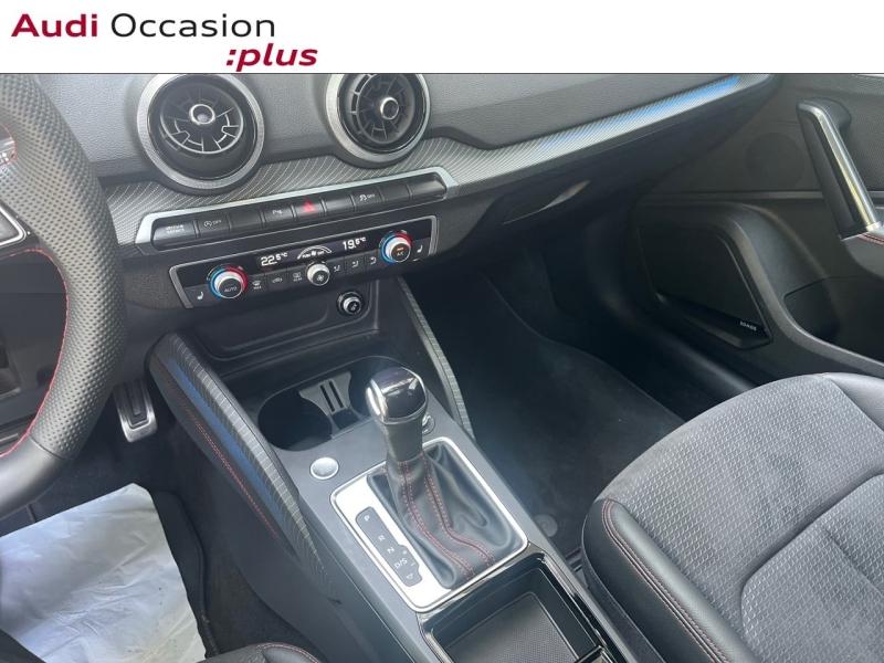 Voitures occasions Audi Q2 S line Paris