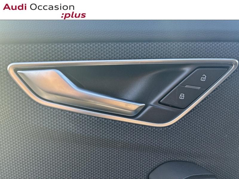 Voitures occasions Audi Q2 S line Paris