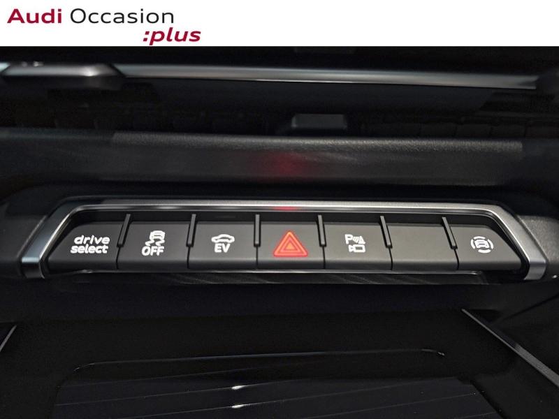 Voitures occasions Audi Q3 Sportback S line Paris