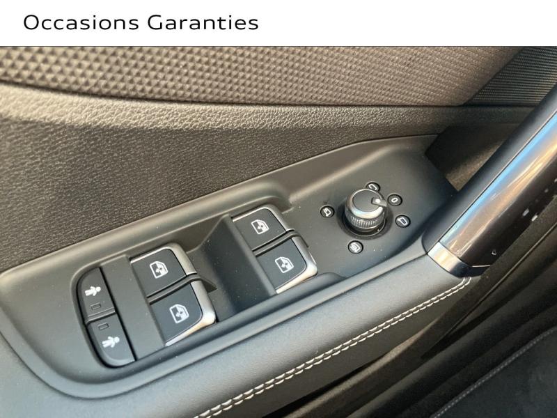 Voitures occasions Audi Q2 S line Paris