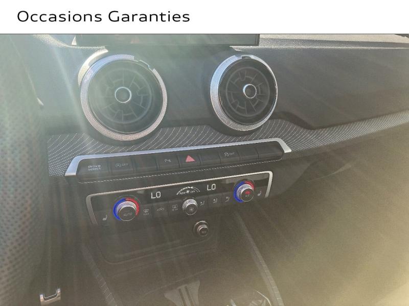 Voitures occasions Audi Q2 S line Paris