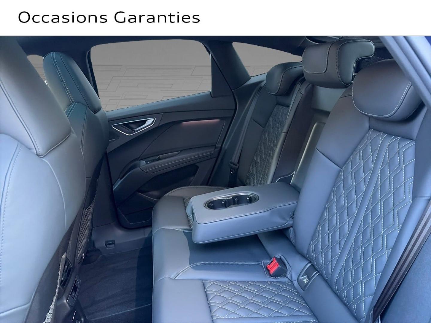 Voitures occasions Audi Q4 Sportback e-tron Base Paris