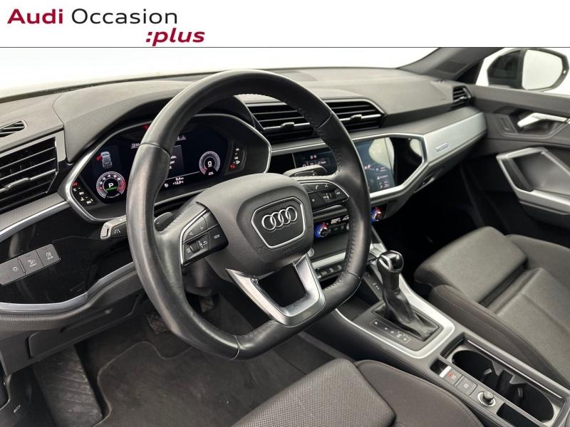 Voitures occasions Audi Q3 Design Saint-Thibault-des-Vignes