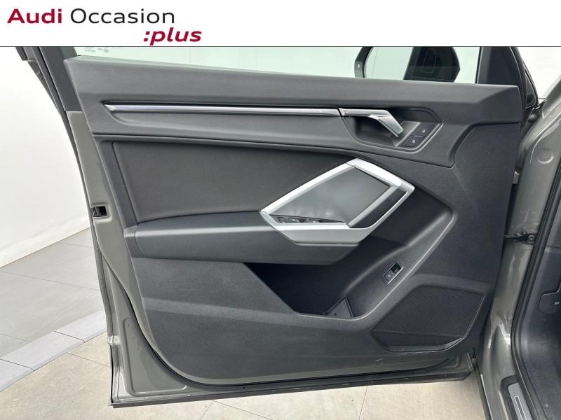 Voitures occasions Audi Q3 Design Saint-Thibault-des-Vignes