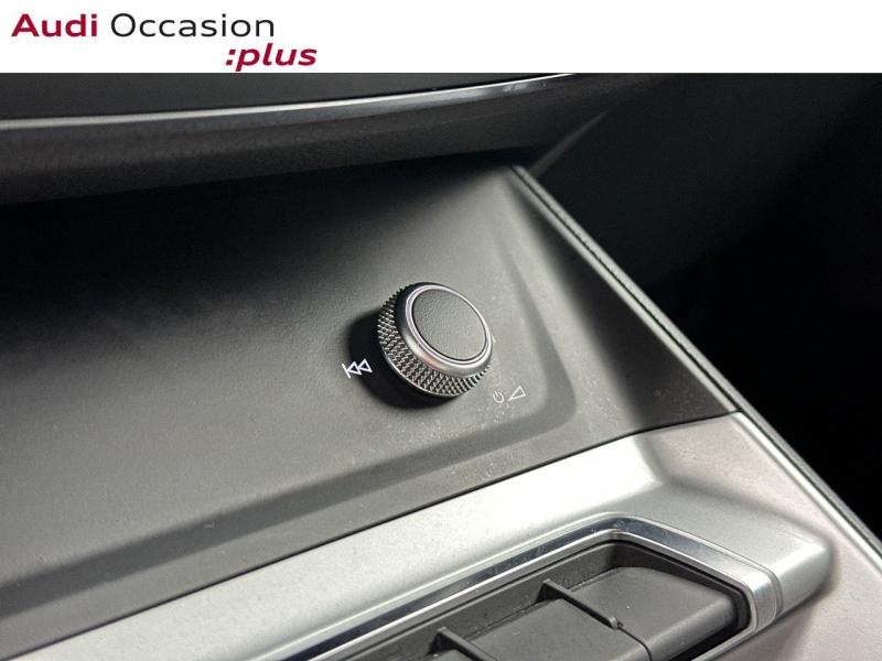 Voitures occasions Audi Q3 Design Saint-Thibault-des-Vignes