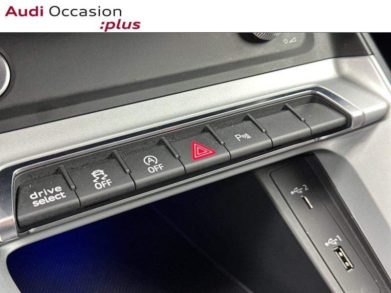 Voitures occasions Audi Q3 Design Saint-Thibault-des-Vignes