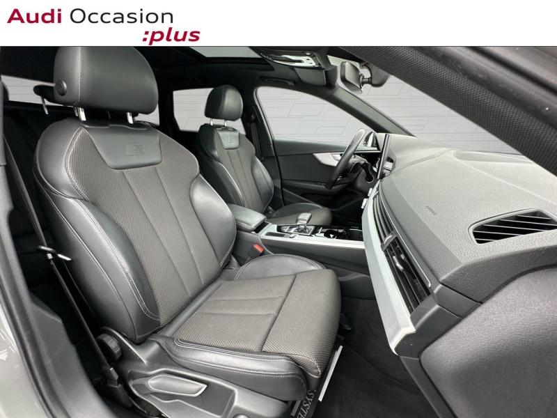 Voitures occasions Audi A4 Avant S line Saint-Thibault-des-Vignes