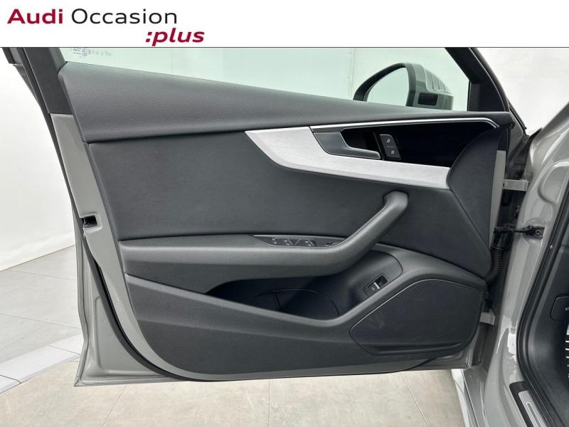 Voitures occasions Audi A4 Avant S line Saint-Thibault-des-Vignes