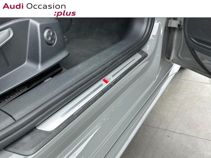 Voitures occasions Audi A4 Avant S line Saint-Thibault-des-Vignes