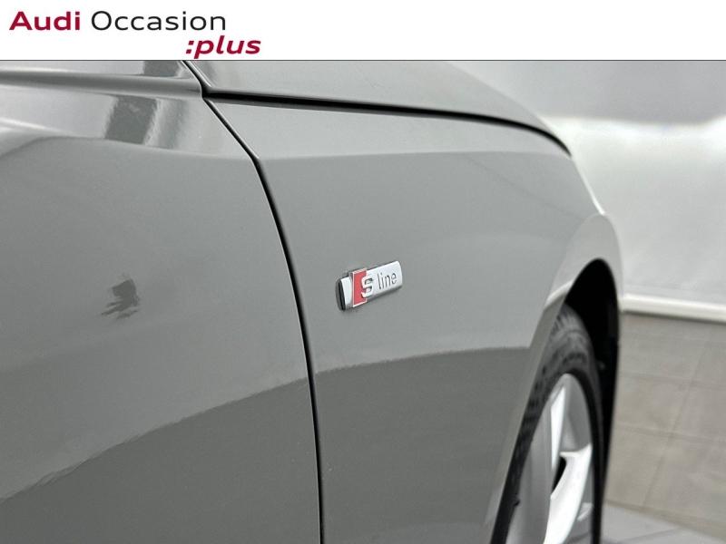 Voitures occasions Audi A4 Avant S line Saint-Thibault-des-Vignes