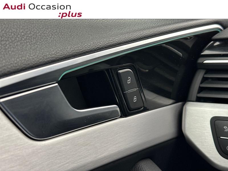 Voitures occasions Audi A4 Avant S line Saint-Thibault-des-Vignes