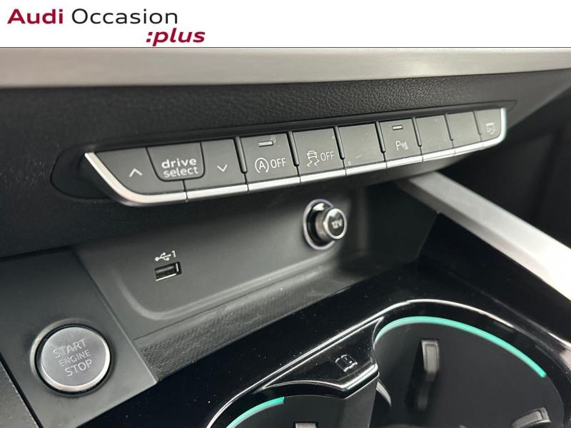Voitures occasions Audi A4 Avant S line Saint-Thibault-des-Vignes