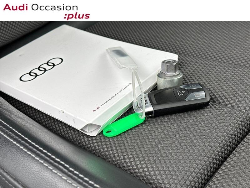 Voitures occasions Audi A4 Avant S line Saint-Thibault-des-Vignes