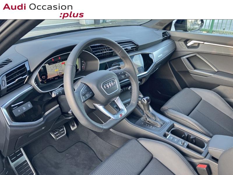 Voitures occasions Audi Q3 S line Saint-Thibault-des-Vignes