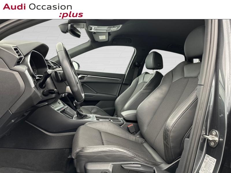 Voitures occasions Audi Q3 S line Saint-Thibault-des-Vignes