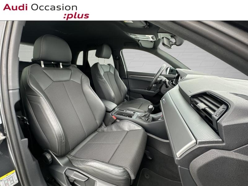 Voitures occasions Audi Q3 S line Saint-Thibault-des-Vignes