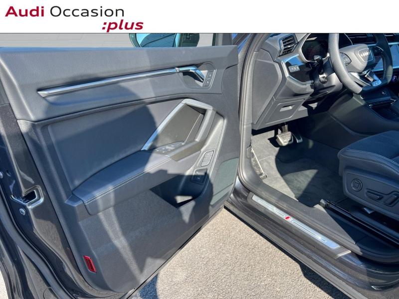 Voitures occasions Audi Q3 S line Saint-Thibault-des-Vignes