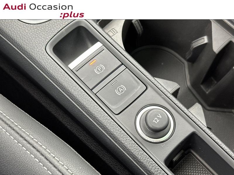 Voitures occasions Audi Q3 S line Saint-Thibault-des-Vignes