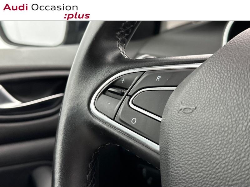 Voitures occasions RENAULT MÉGANE Intens Saint-Thibault-des-Vignes