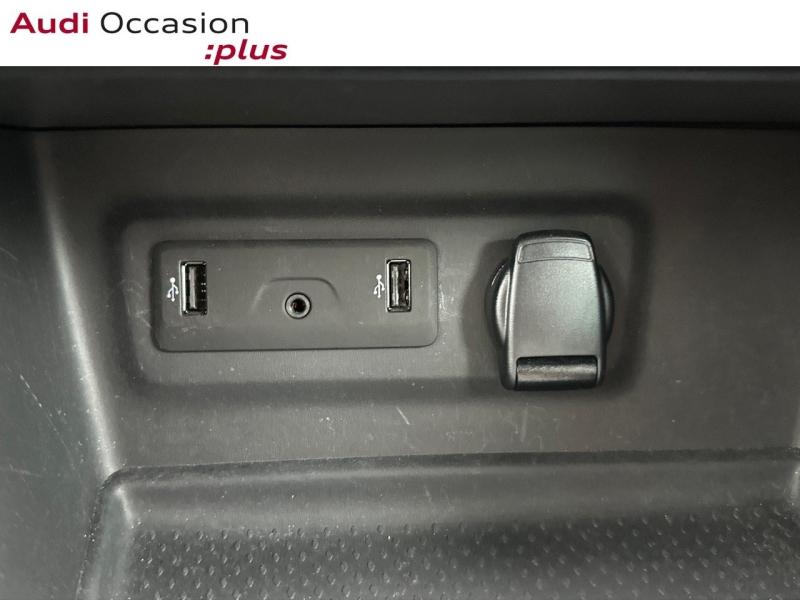 Voitures occasions RENAULT MÉGANE Intens Saint-Thibault-des-Vignes