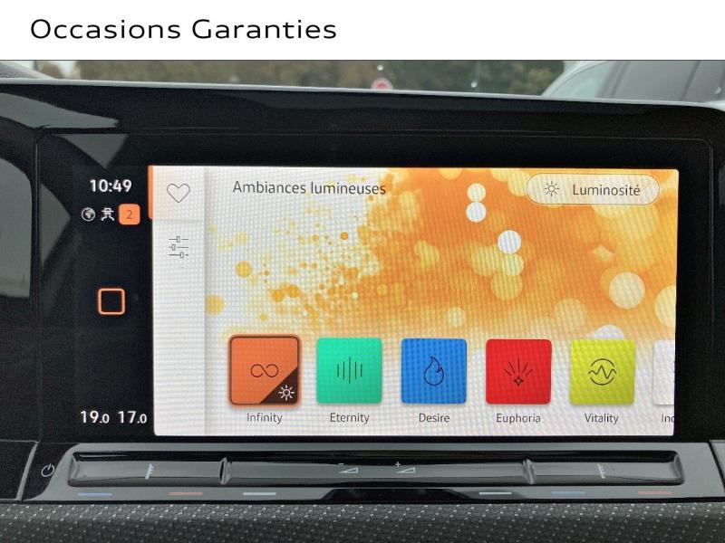 Voitures occasions VOLKSWAGEN GOLF R-Line Saint-Thibault-des-Vignes