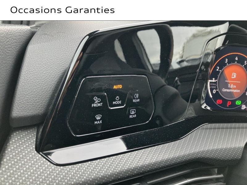 Voitures occasions VOLKSWAGEN GOLF R-Line Saint-Thibault-des-Vignes