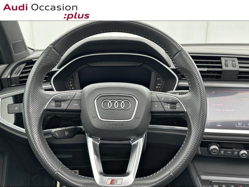 Voitures occasions Audi Q3 S line Saint-Thibault-des-Vignes