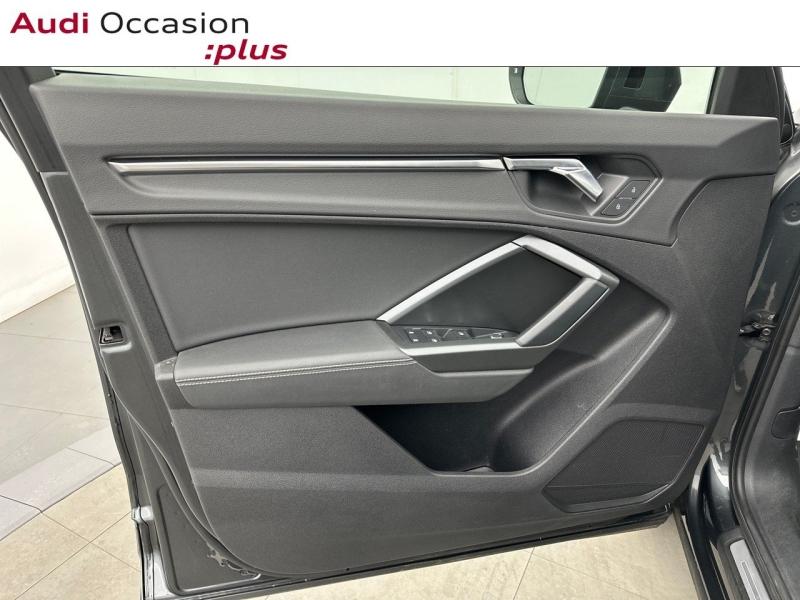 Voitures occasions Audi Q3 S line Saint-Thibault-des-Vignes