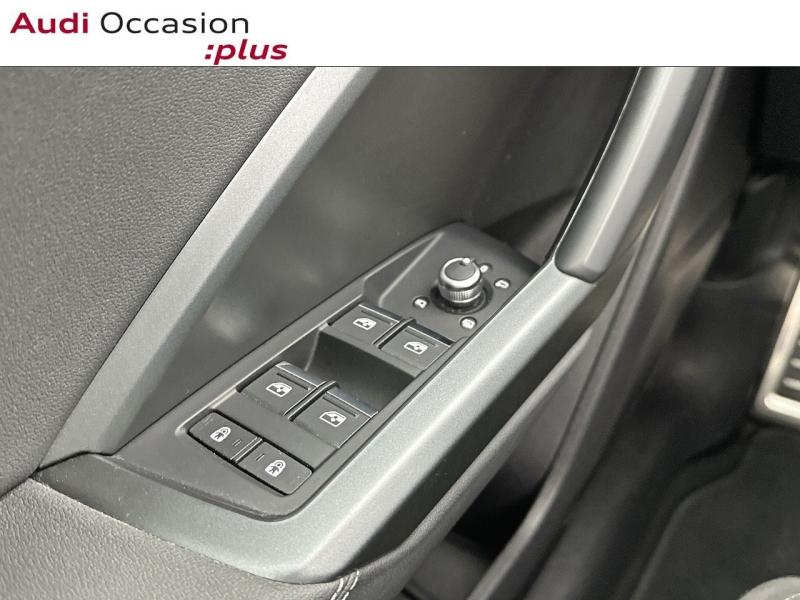 Voitures occasions Audi Q3 S line Saint-Thibault-des-Vignes