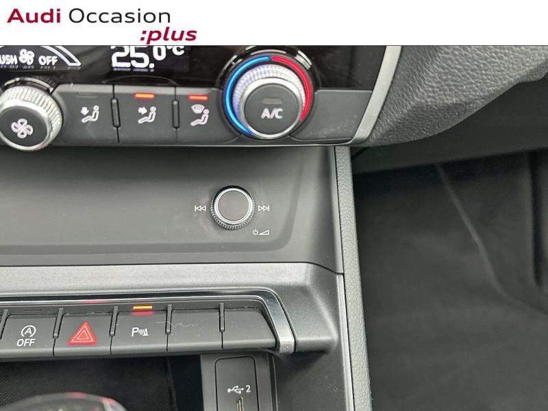 Voitures occasions Audi Q3 S line Saint-Thibault-des-Vignes