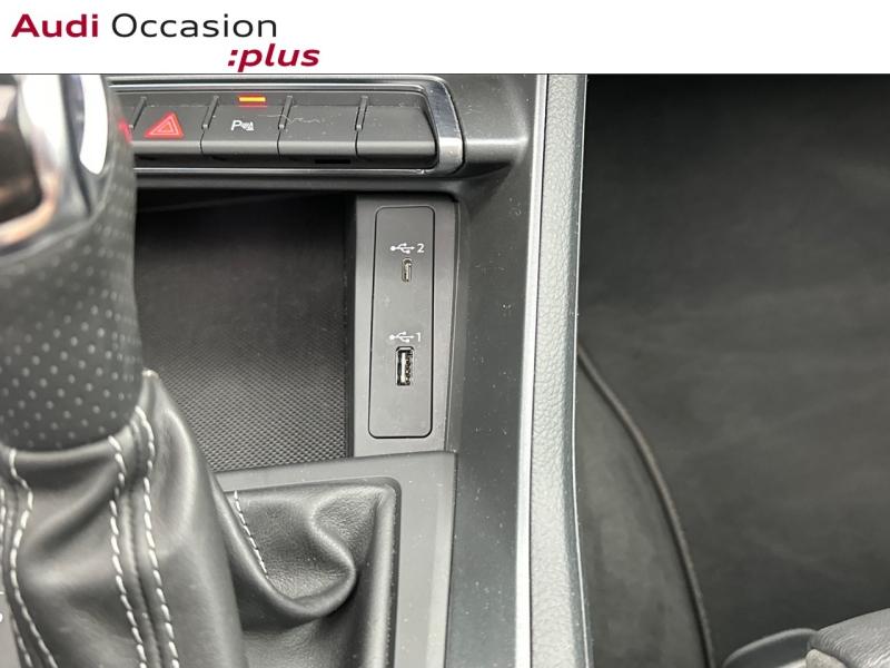 Voitures occasions Audi Q3 S line Saint-Thibault-des-Vignes