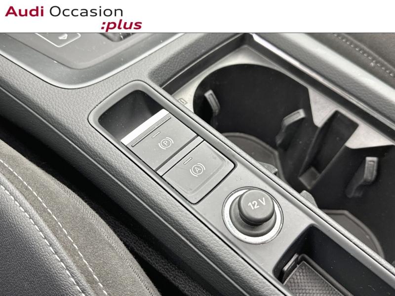 Voitures occasions Audi Q3 S line Saint-Thibault-des-Vignes
