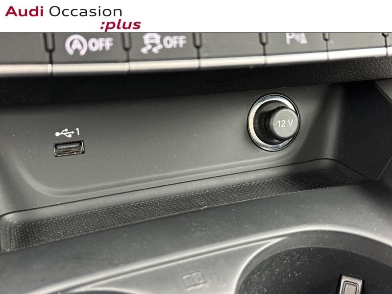 Voitures occasions Audi A4 Avant Business line Saint-Thibault-des-Vignes