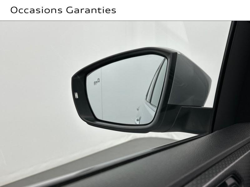 Voitures occasions VOLKSWAGEN T-CROSS R-Line Saint-Thibault-des-Vignes