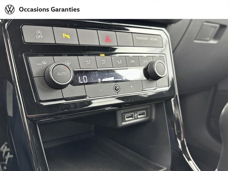 Voitures occasions VOLKSWAGEN T-CROSS R-Line Saint-Thibault-des-Vignes