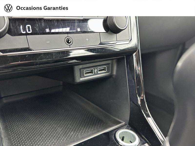Voitures occasions VOLKSWAGEN T-CROSS R-Line Saint-Thibault-des-Vignes