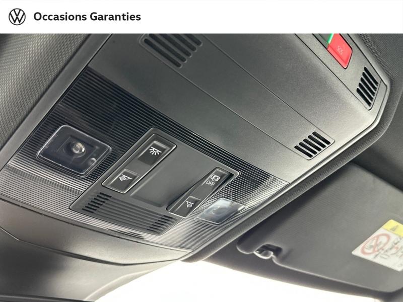 Voitures occasions VOLKSWAGEN T-CROSS R-Line Saint-Thibault-des-Vignes