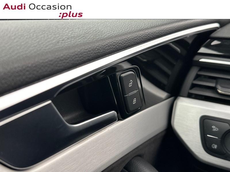 Voitures occasions Audi A5 Cabriolet S line Saint-Thibault-des-Vignes