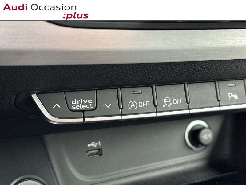 Voitures occasions Audi A5 Cabriolet S line Saint-Thibault-des-Vignes