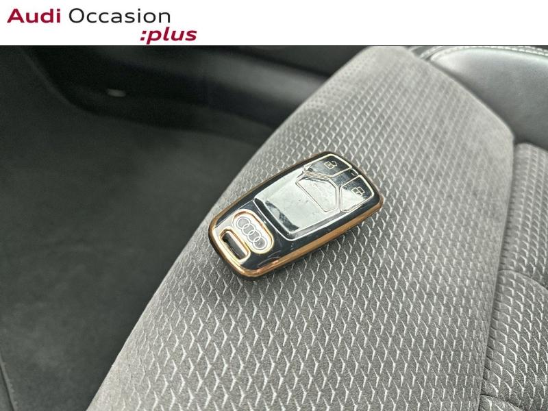 Voitures occasions Audi A5 Cabriolet S line Saint-Thibault-des-Vignes