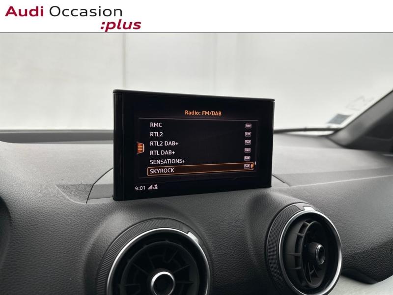 Voitures occasions Audi Q2 S line Saint-Thibault-des-Vignes