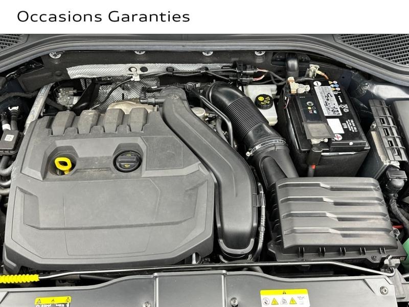 Voitures occasions VOLKSWAGEN T-Roc Cabriolet R-Line Saint-Thibault-des-Vignes