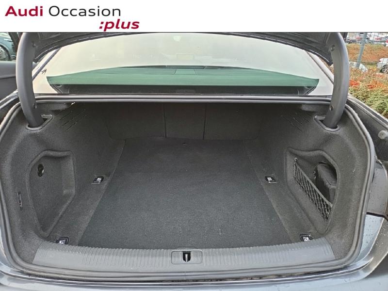 Voitures occasions Audi A4 S line Saint-Thibault-des-Vignes