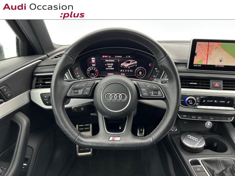 Voitures occasions Audi A4 S line Saint-Thibault-des-Vignes