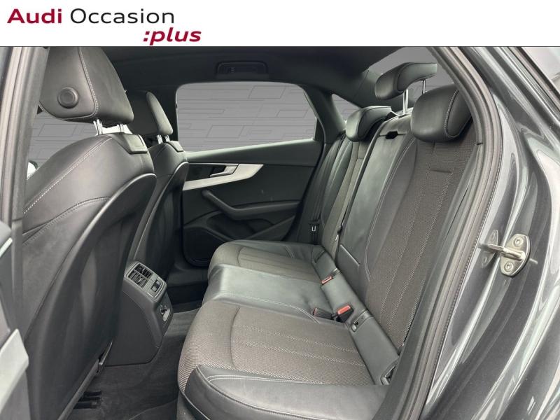 Voitures occasions Audi A4 S line Saint-Thibault-des-Vignes