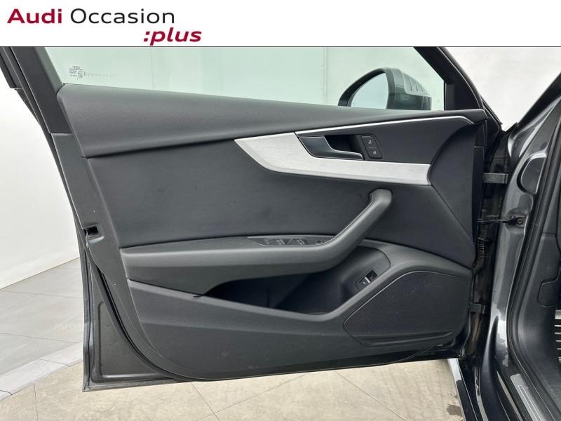 Voitures occasions Audi A4 S line Saint-Thibault-des-Vignes