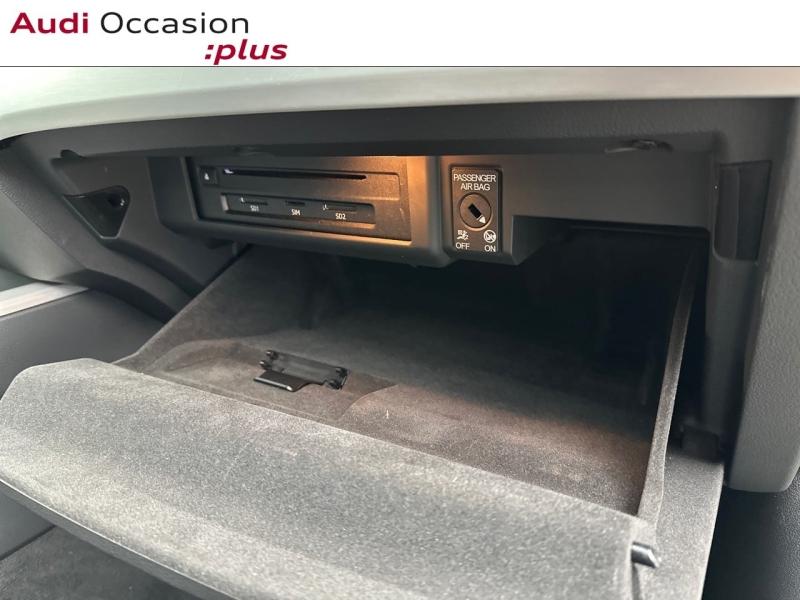 Voitures occasions Audi A4 S line Saint-Thibault-des-Vignes