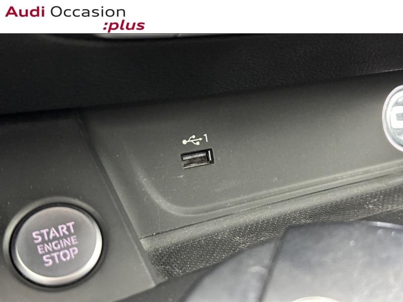 Voitures occasions Audi A4 S line Saint-Thibault-des-Vignes