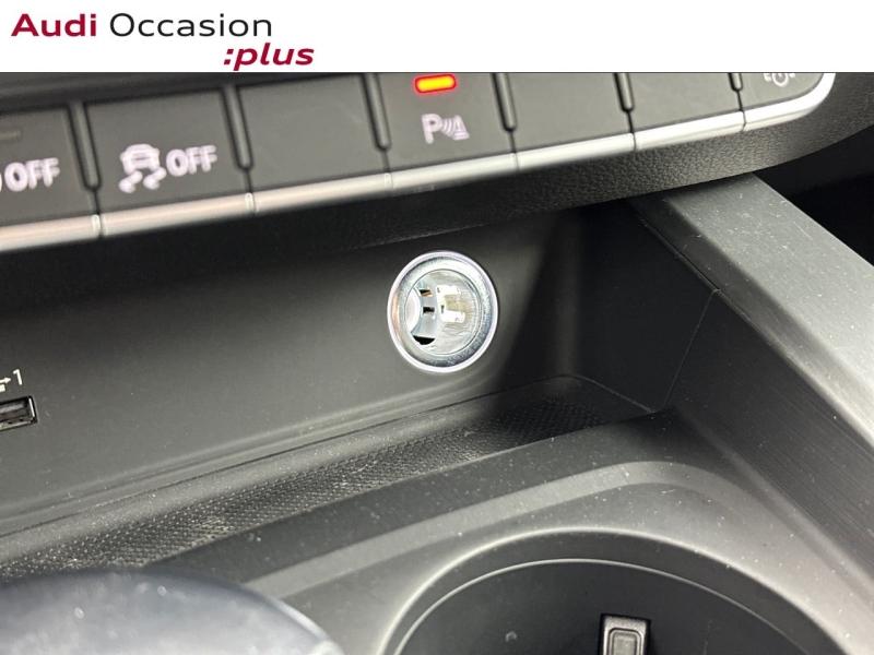 Voitures occasions Audi A4 S line Saint-Thibault-des-Vignes