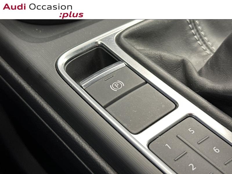 Voitures occasions Audi A4 S line Saint-Thibault-des-Vignes